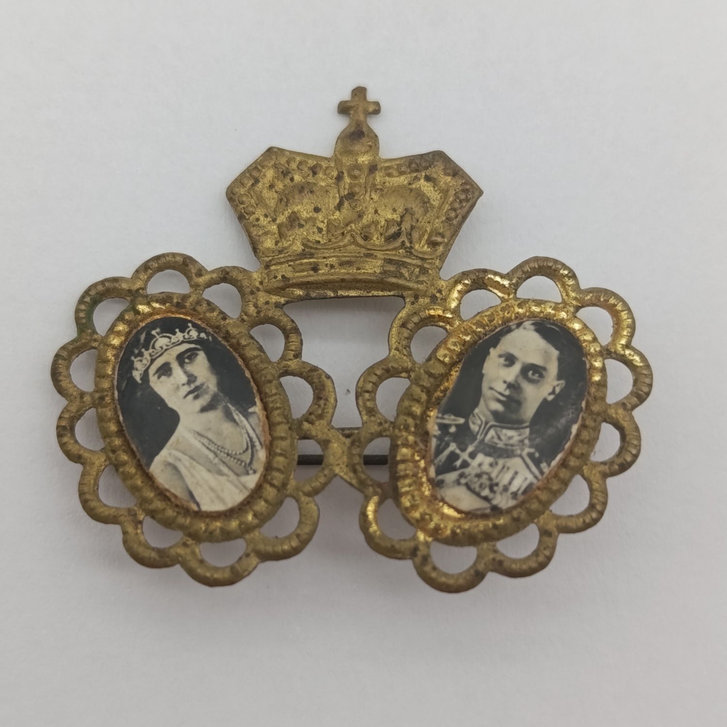 Vintage King George VI coronation pin badge