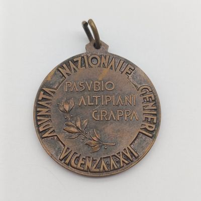 WW2 Italian National Gathering of Engineers medal