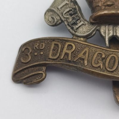 British 3rd Drugoon Guards cap badge with slide
