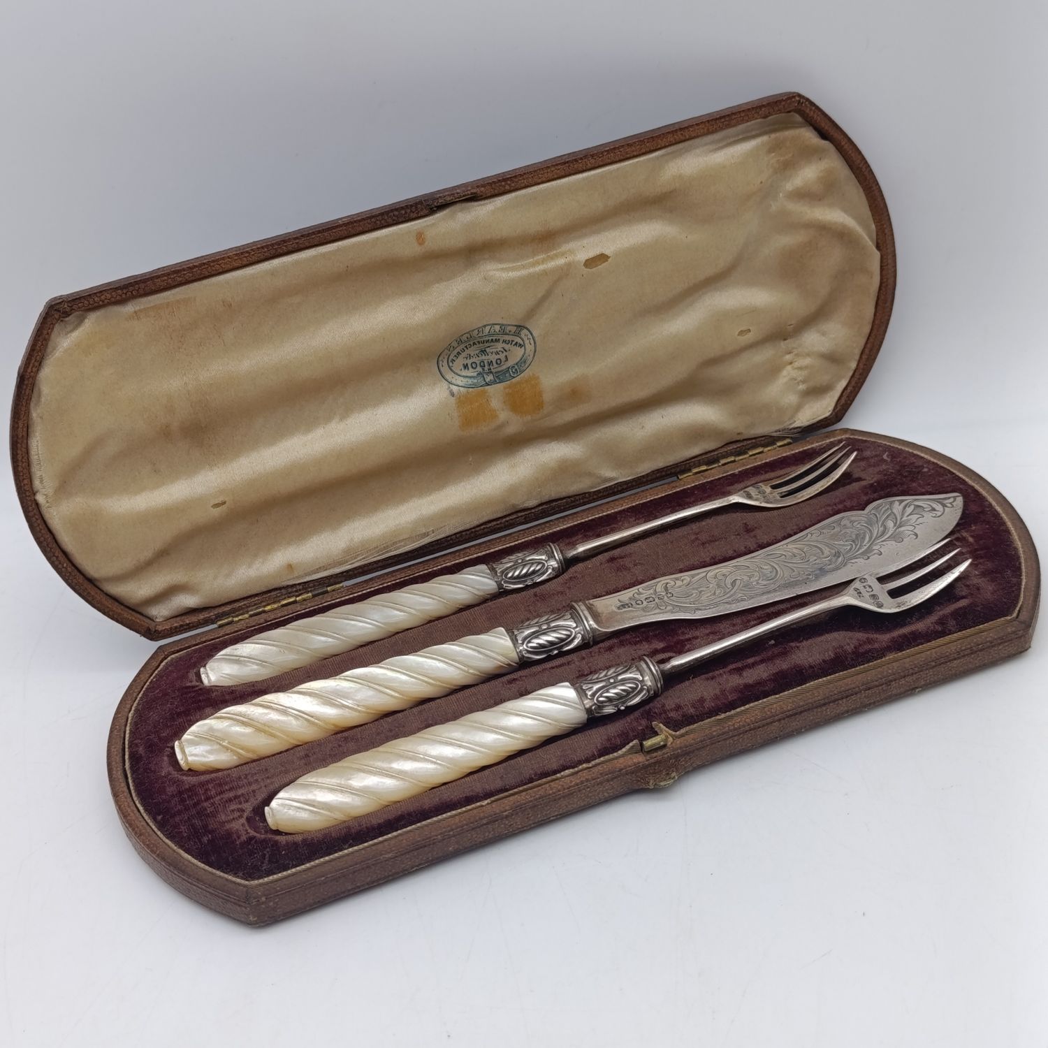 Antique English Sterling Silver and mother of pearl pickle serving set in case