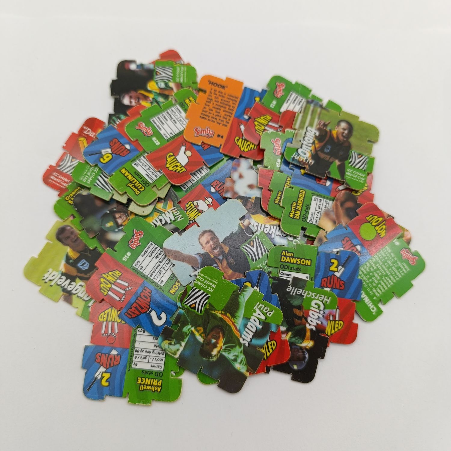 Lot of 35 Simba 2003 cricket world slammers