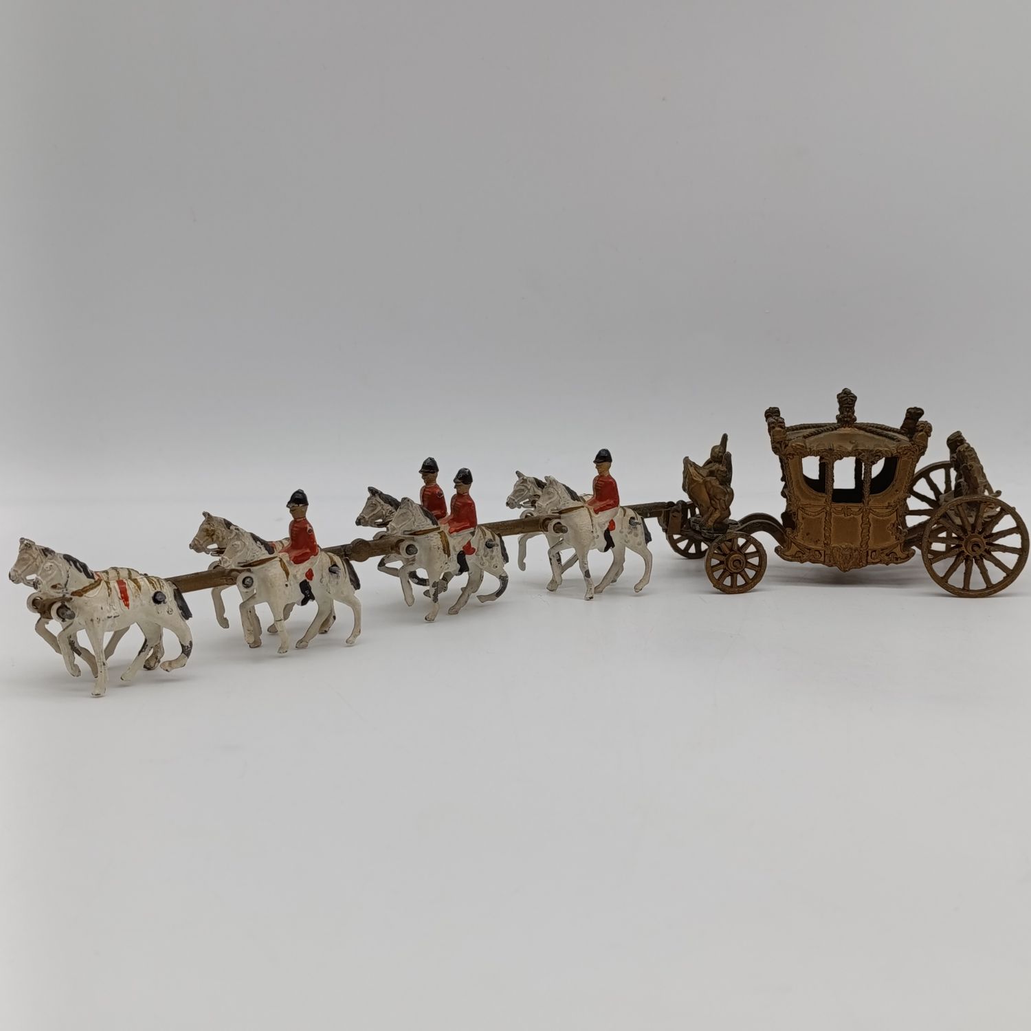 Vintage Lead coronation coach model- size 30cm