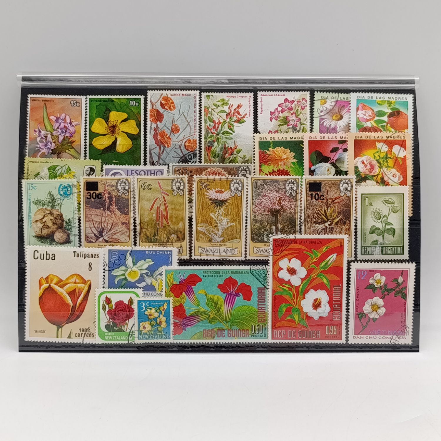 Stamp card with 28 Flower stamps
