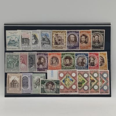Lot of 25 Vatican City Mint NH stamps - vintage