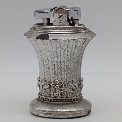 Vintage Ronson Newpot table lighter