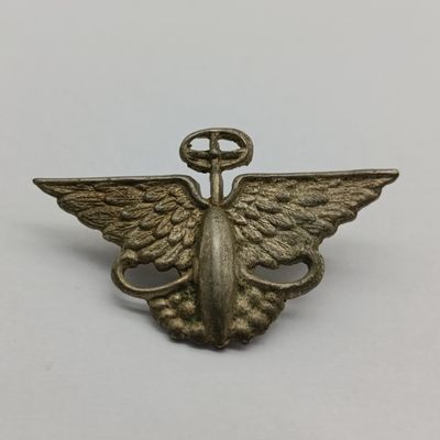 Austin motor company promotional pin badge