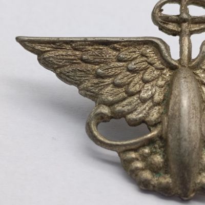 Austin motor company promotional pin badge