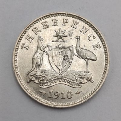 Australia 1910 Three pence in XF+ condition
