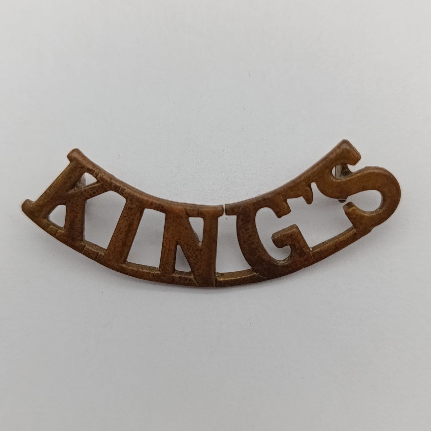 WW1 King&quot;s Liverpool regiment brass shoulder title