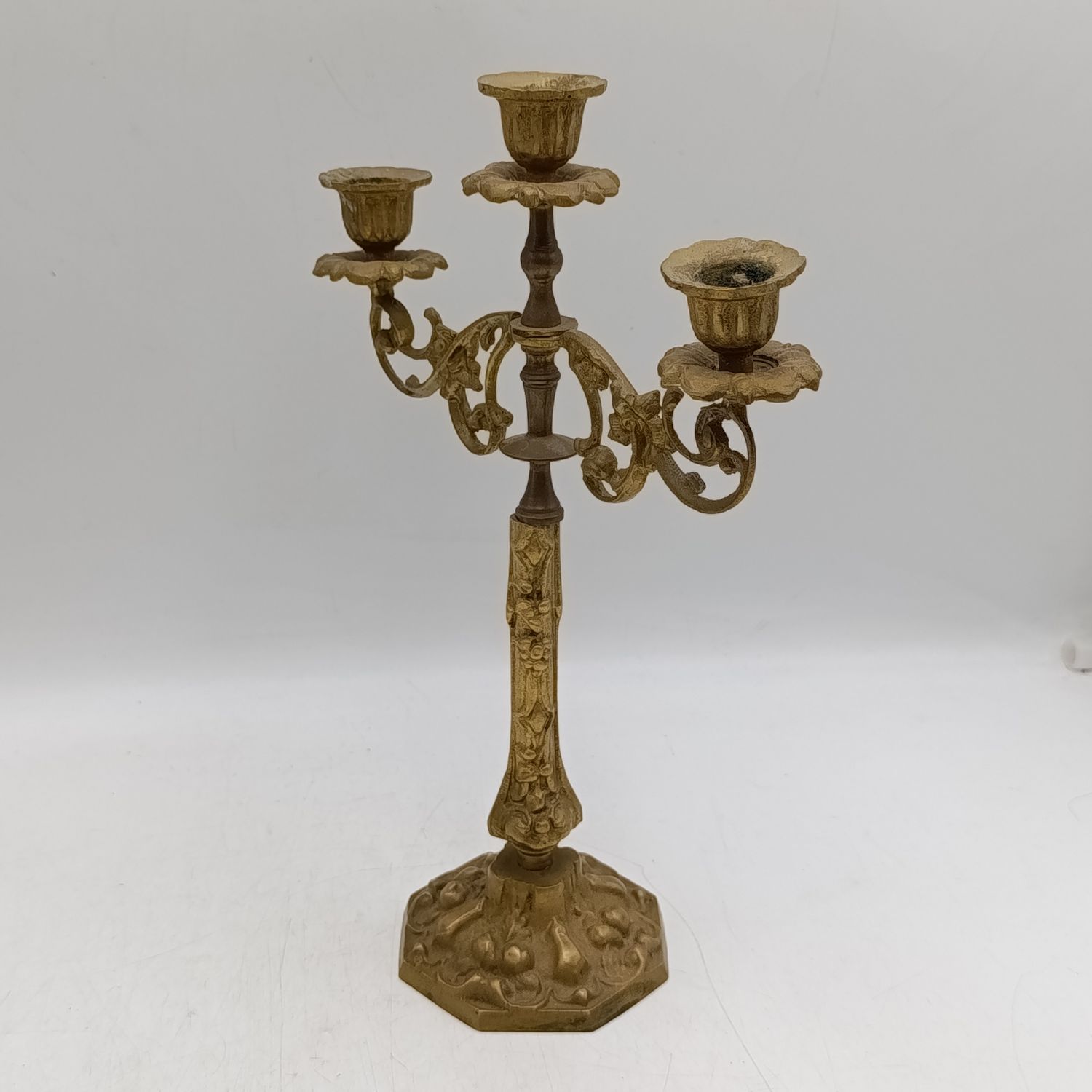 Vintage 3-arm brass candlestick