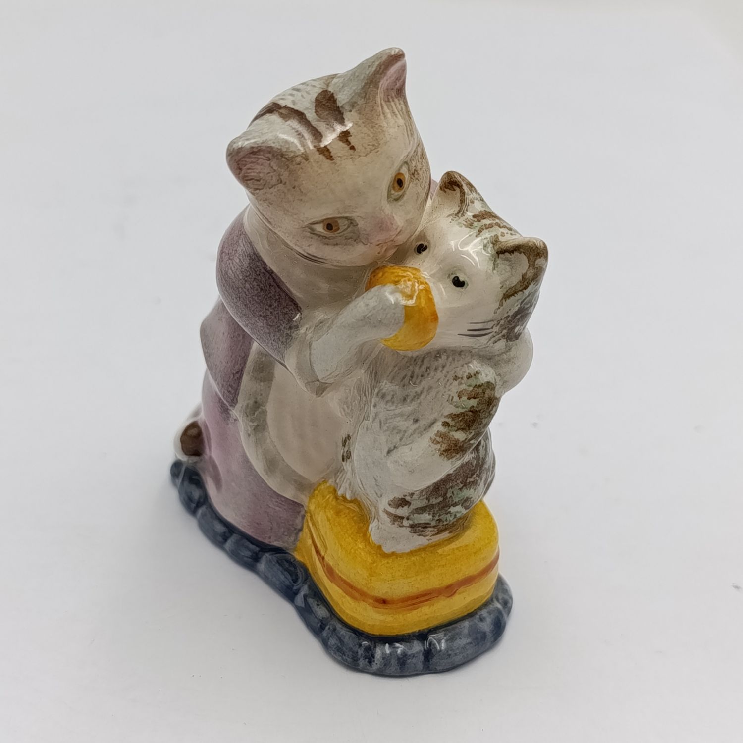 Beatrix Potter Tabitha Twitchett and Miss Moppet porcelain figurine