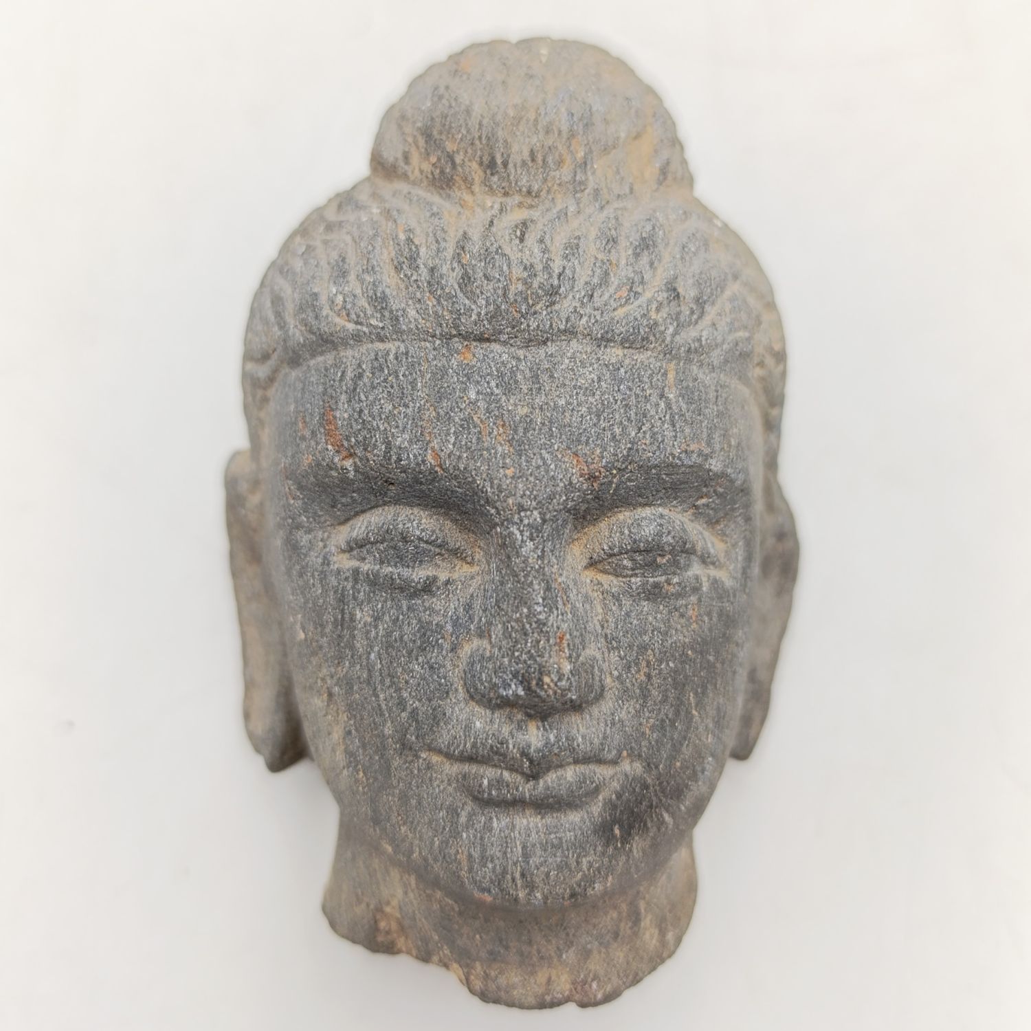 Ancient Gandhara Schist head buddah - Estimated at circa 6th century AD