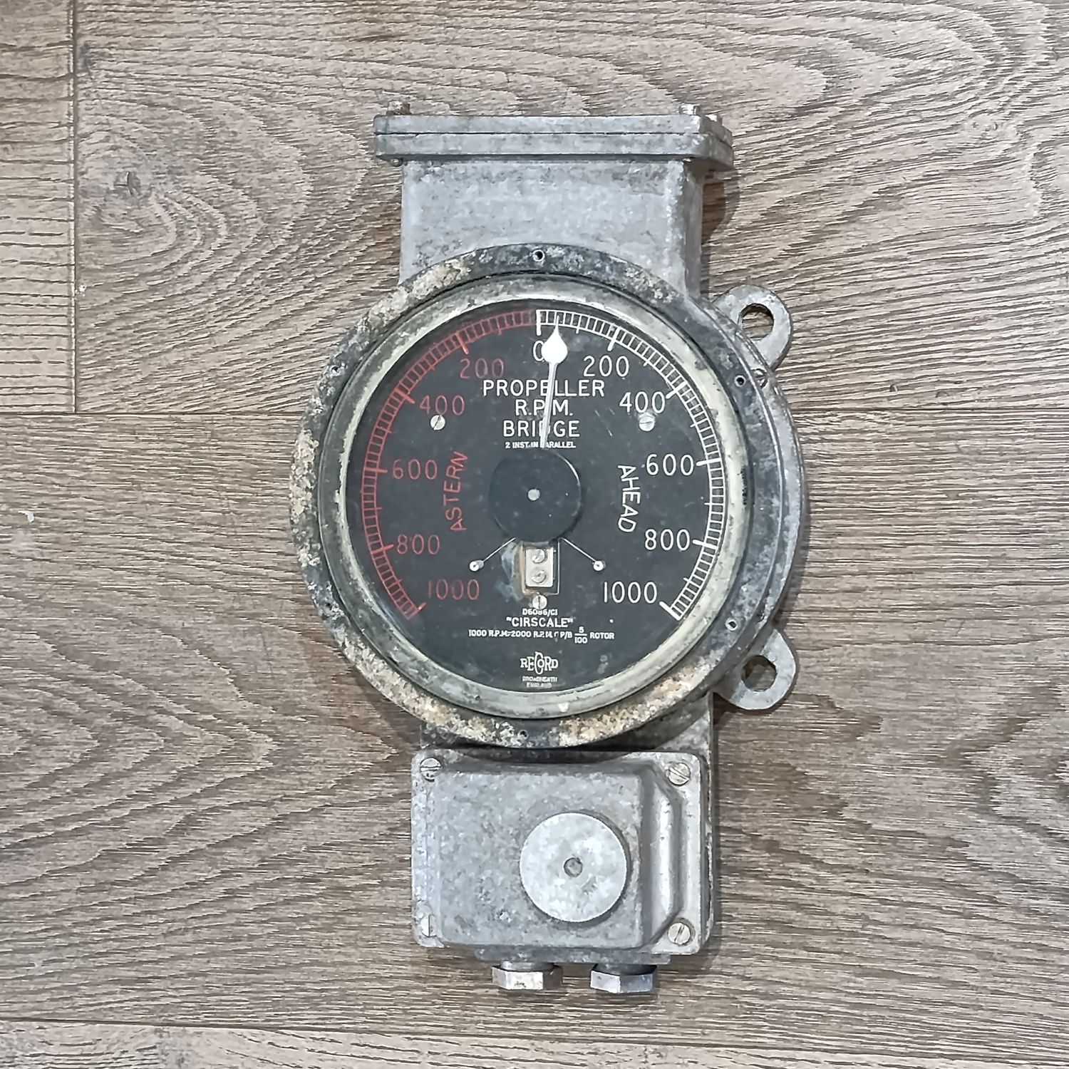 Vintage Marine Record Cirscale Propeller RPM gauge tachometer for ship&#39;s Bridge