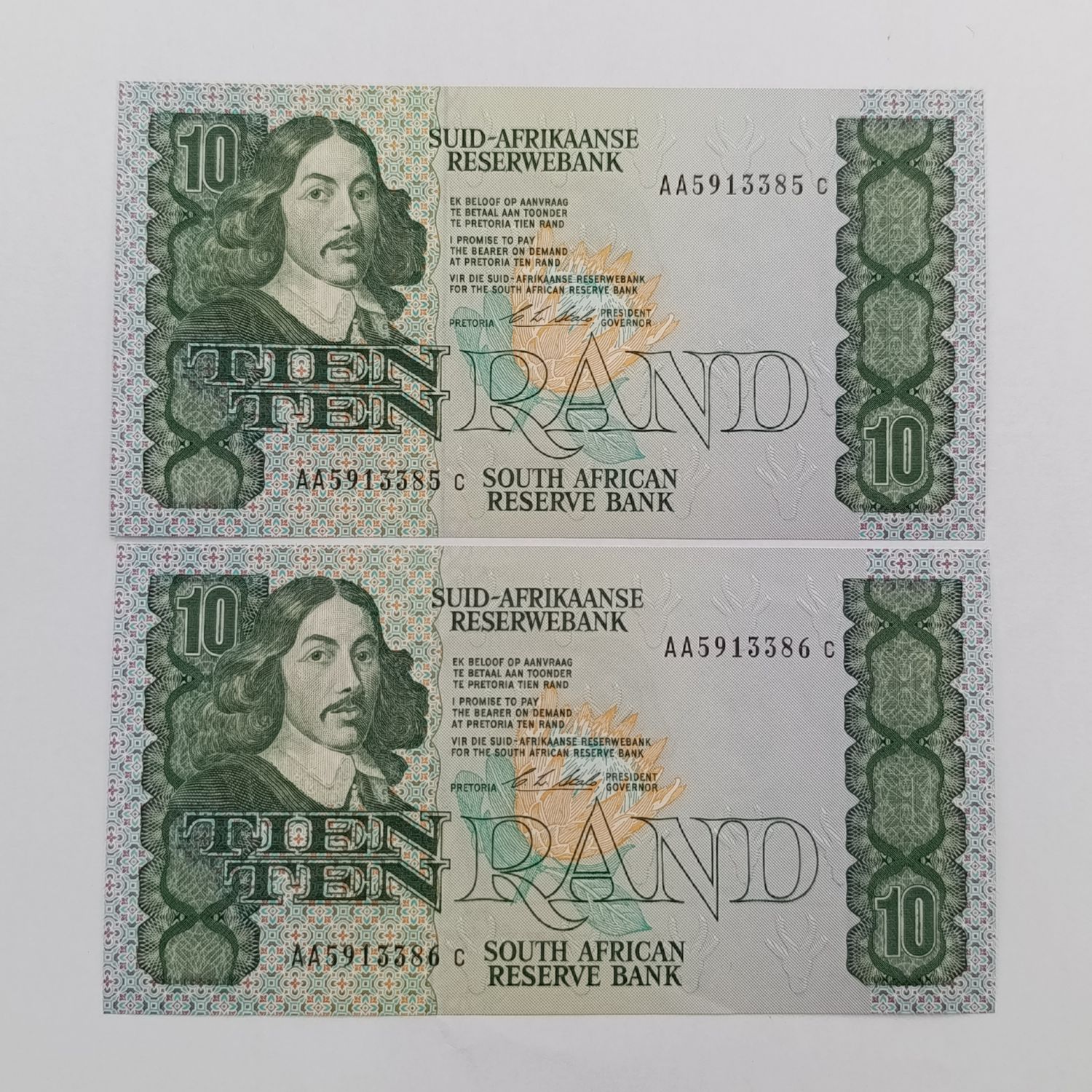 South Africa CL Stals Pair of uncirculated R10 banknotes with consecutive numbers - AA
