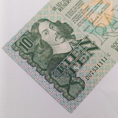 South Africa GPC de Kock Pair of uncirculated 3rd issue R10 banknotes with nice numbers