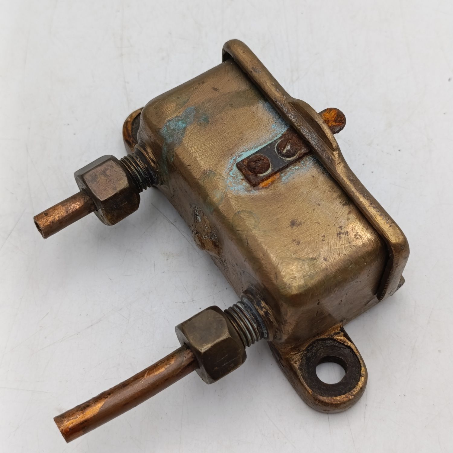 Vintage SA Railways brass double oiler - oil markings