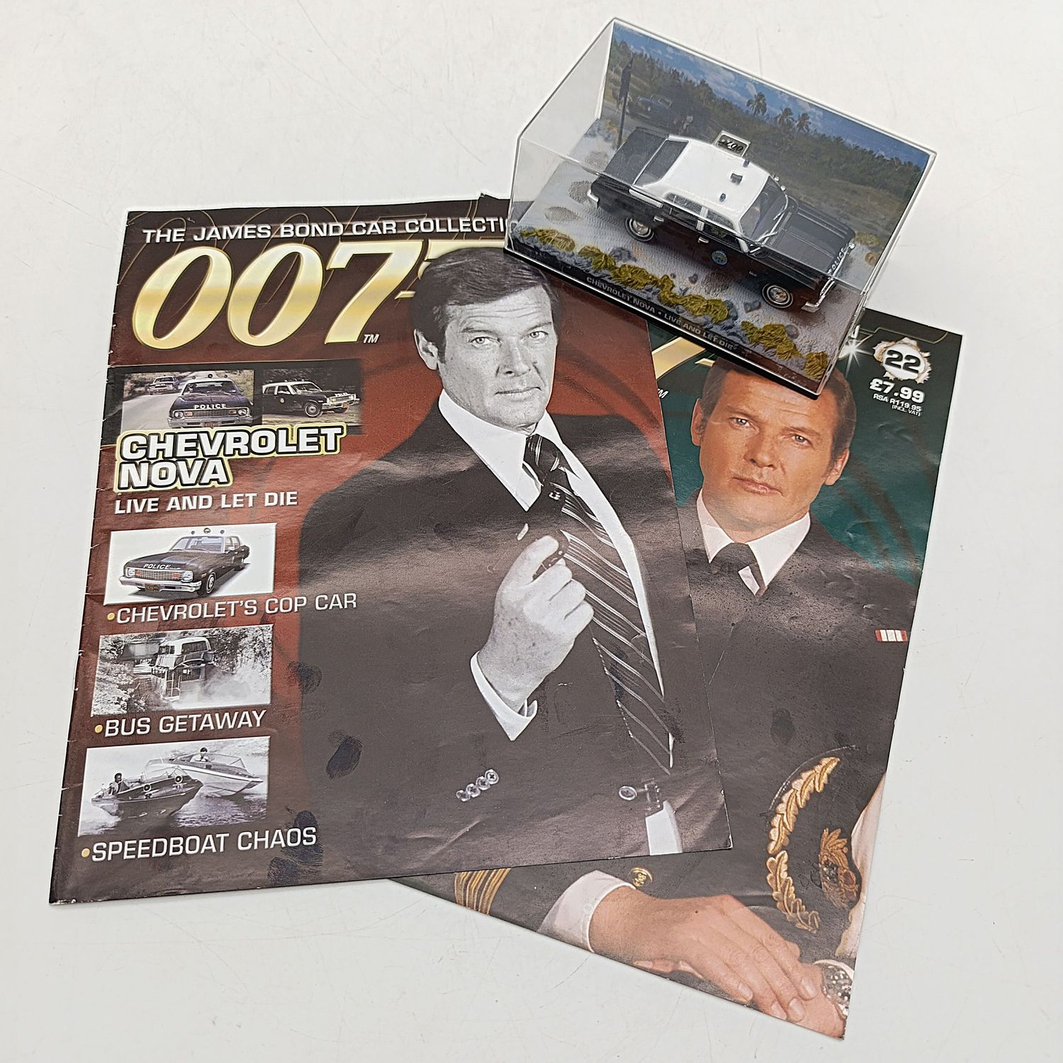James Bond 007 Chevrolet Nova model car with booklet - Live and let die - case cracked