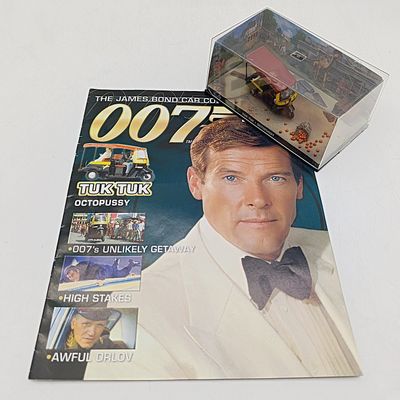 James Bond 007 Tuk-Tuk model car with booklet - Octopussy - case cracked