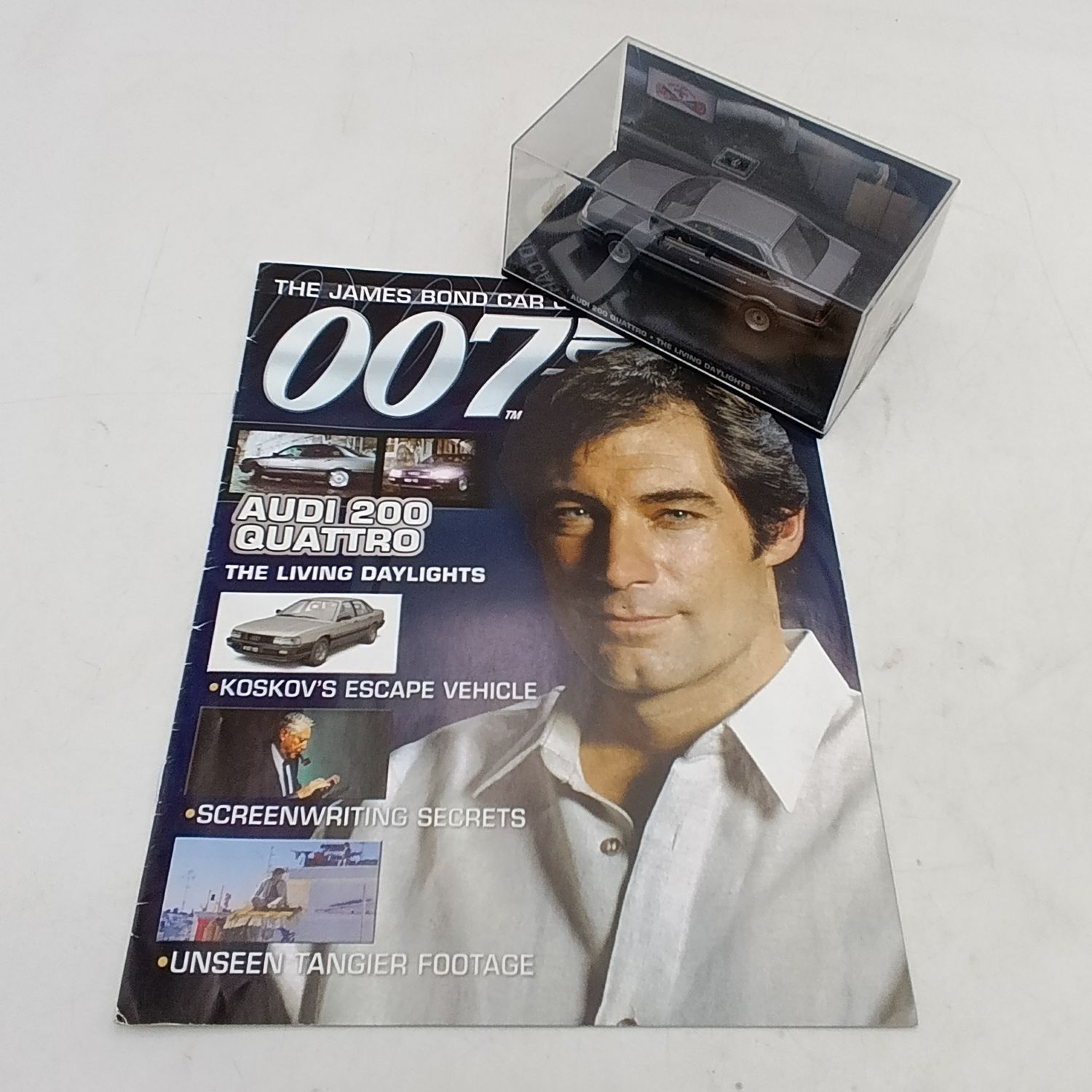 James Bond 007 Audi 200 Quattro model car with booklet - The Living Daylights