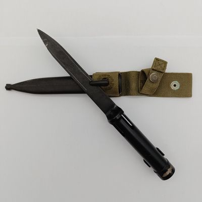 Old SADF R1 Rifle bayonet with sheath amo frog