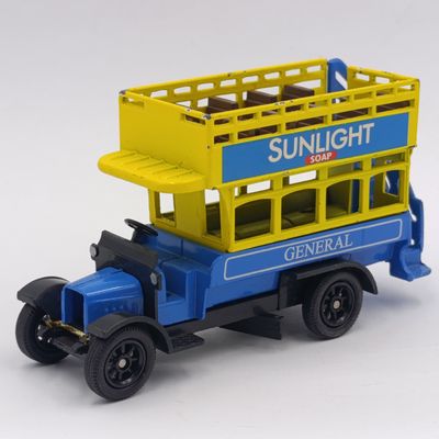Vintage Oxford AEC 34  die-cast - Sunlight Soap - no grille