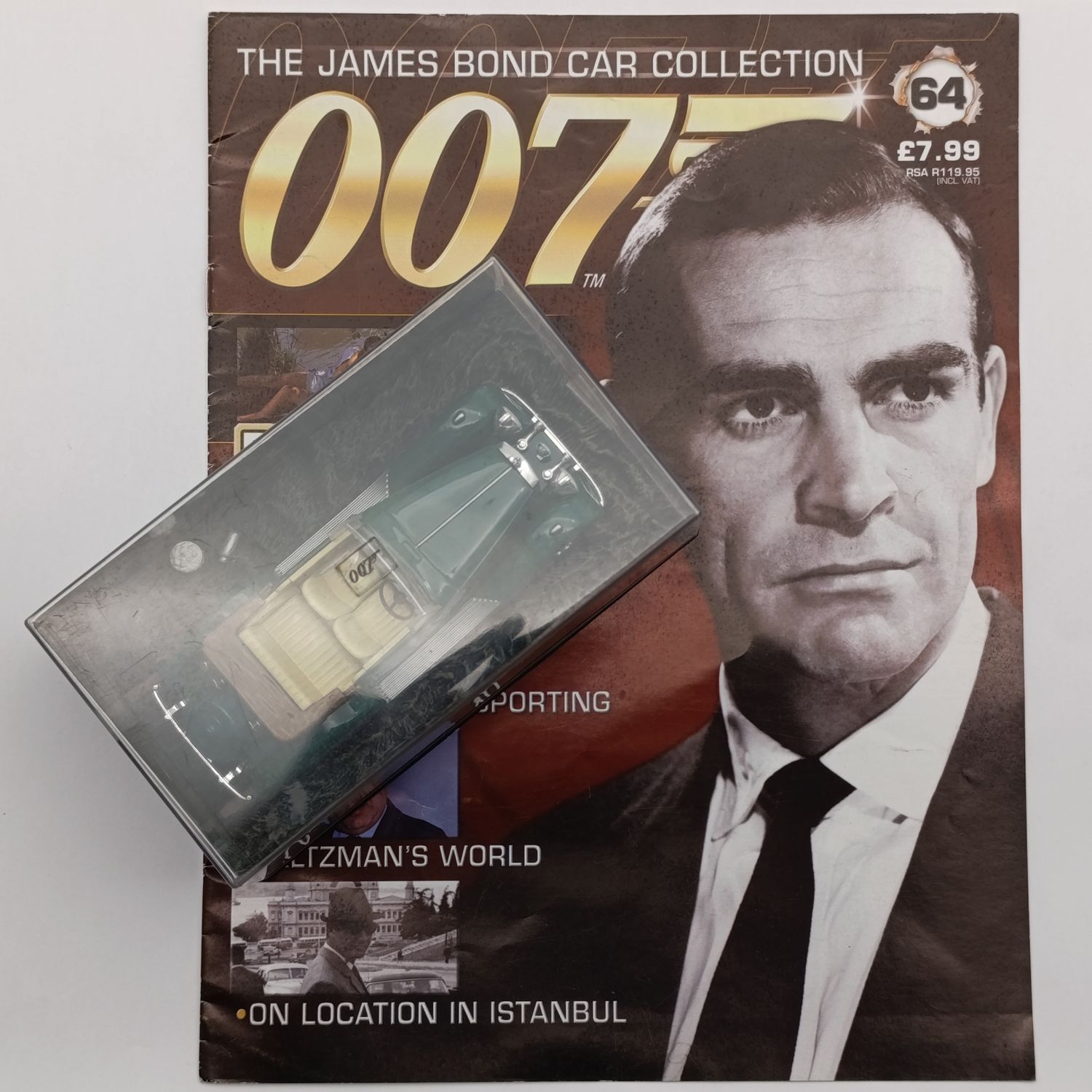James Bond 007 Bentley 4 1/4 Litre Model car with booklet - From Russia with Love