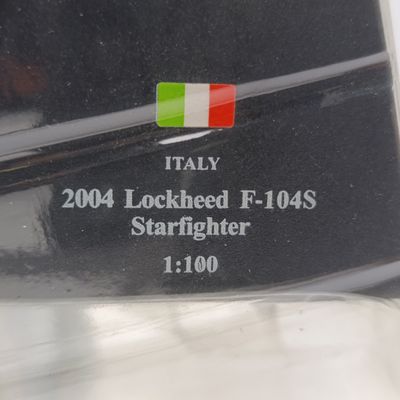 Italy 2004 Lockheed F-104S Starfighter model plane - scale 1/100 - Amercom - sealed