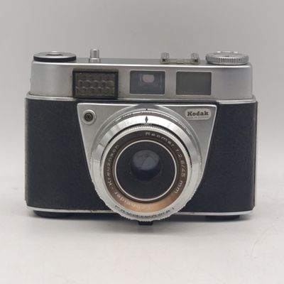 Vintage Kodak Ret-nette IIA 35mm camera in pouch