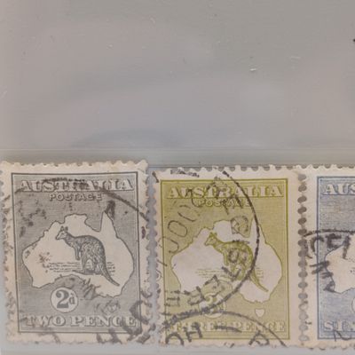 Australia first definitive issue Kangaroo stamps - lot of 6