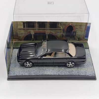 James Bond 007 Jaguar XJ8 model car - Casino Royale