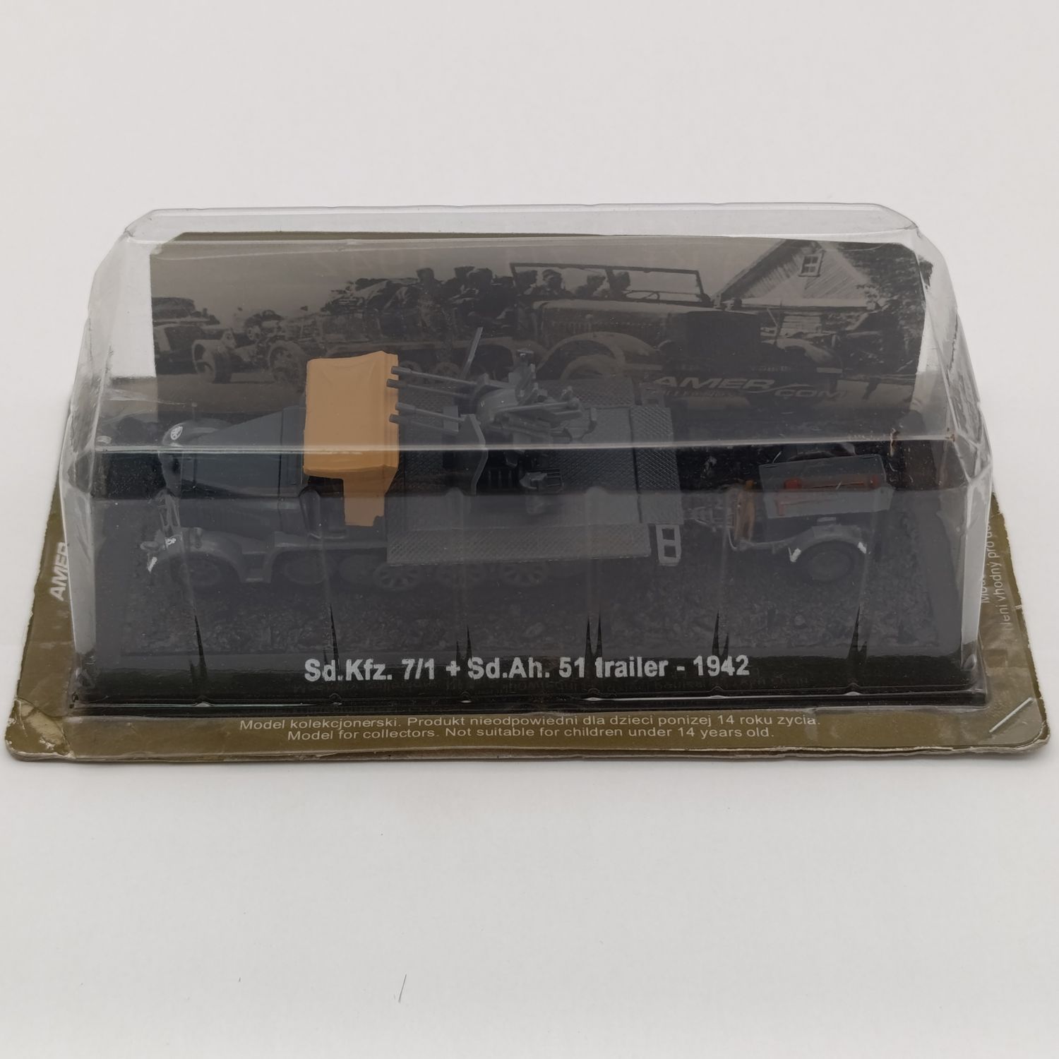 AmerCom 1942 German SD.Kfz 7/1 half track military vehice with Sd.Ah 51 trailer