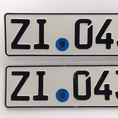 Pair of German Landkreis Lobau-Zittau vehicle numberplates