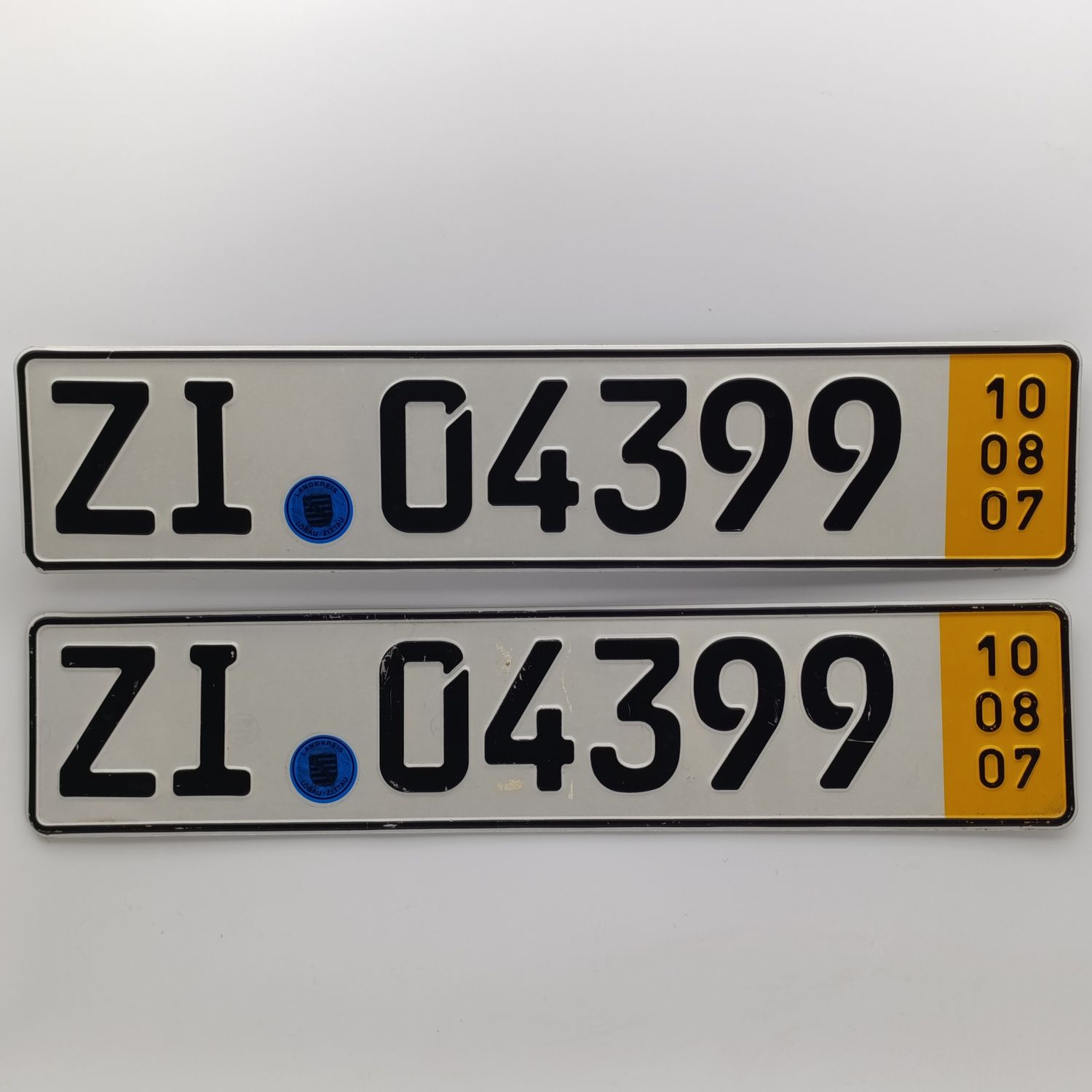Pair of German Landkreis Lobau-Zittau vehicle numberplates