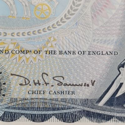 Bank of England 5 Pounds AU