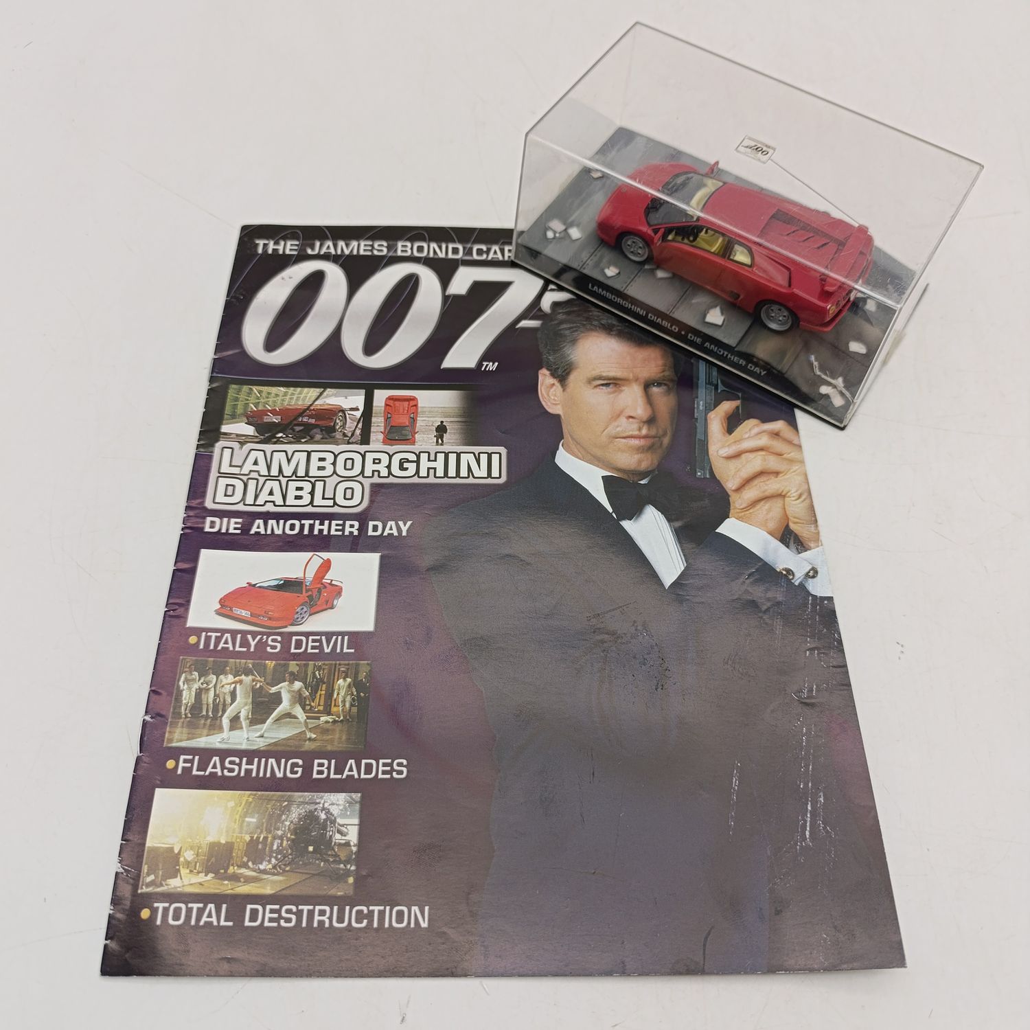 James Bond 007 Lamborghini Diablo model car - Die Another day - case cracked