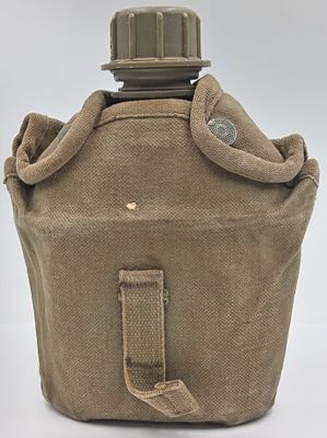 SADF Water bottle with fire bucket and pouch