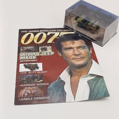 James Bond 007 Willys Jeep M606 model car with booklet - octopussy