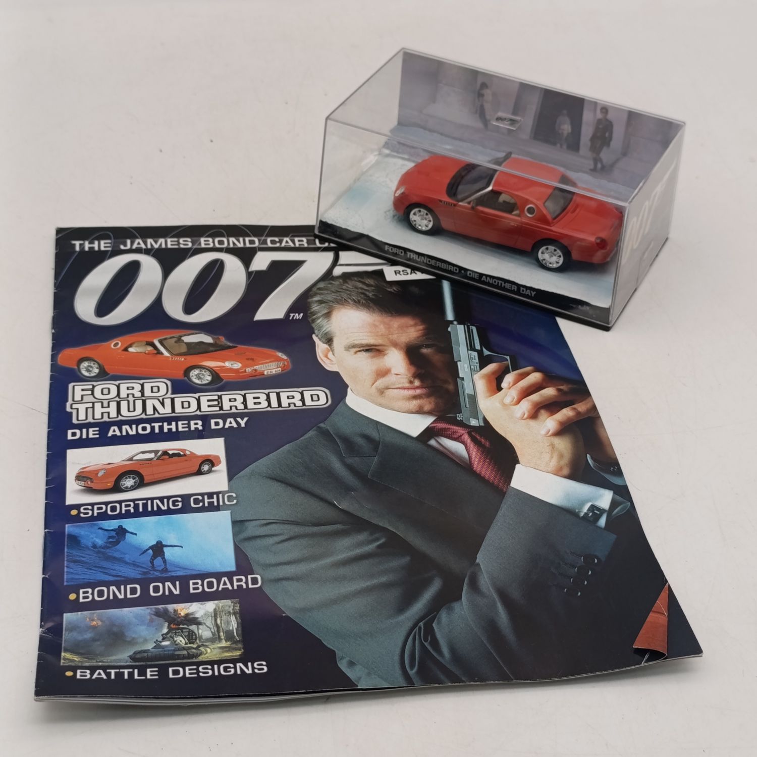 James Bond 007 Ford Thumderbird model car with booklet - Die Another Day
