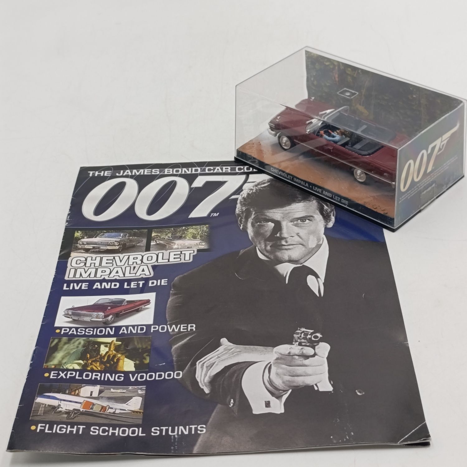 James Bond 007 Chevrolet Impala die cast model car with booklet - Live and let die