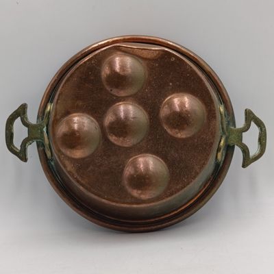 Antique Copper egg pouching pan