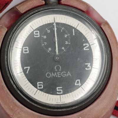 Vintage Omega "10- minute" mechanical stopwatch in Omega casing - working