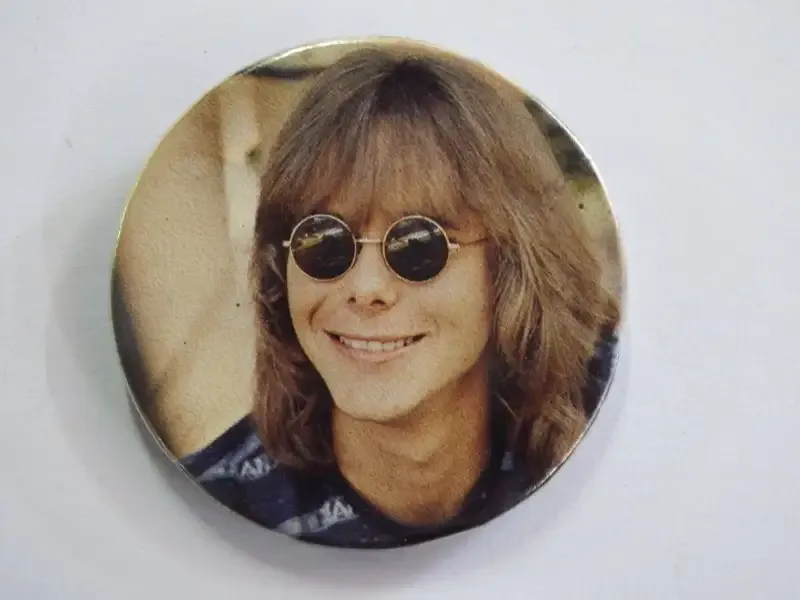 Duncan Faure (Rabbit) lapel tinnie badge