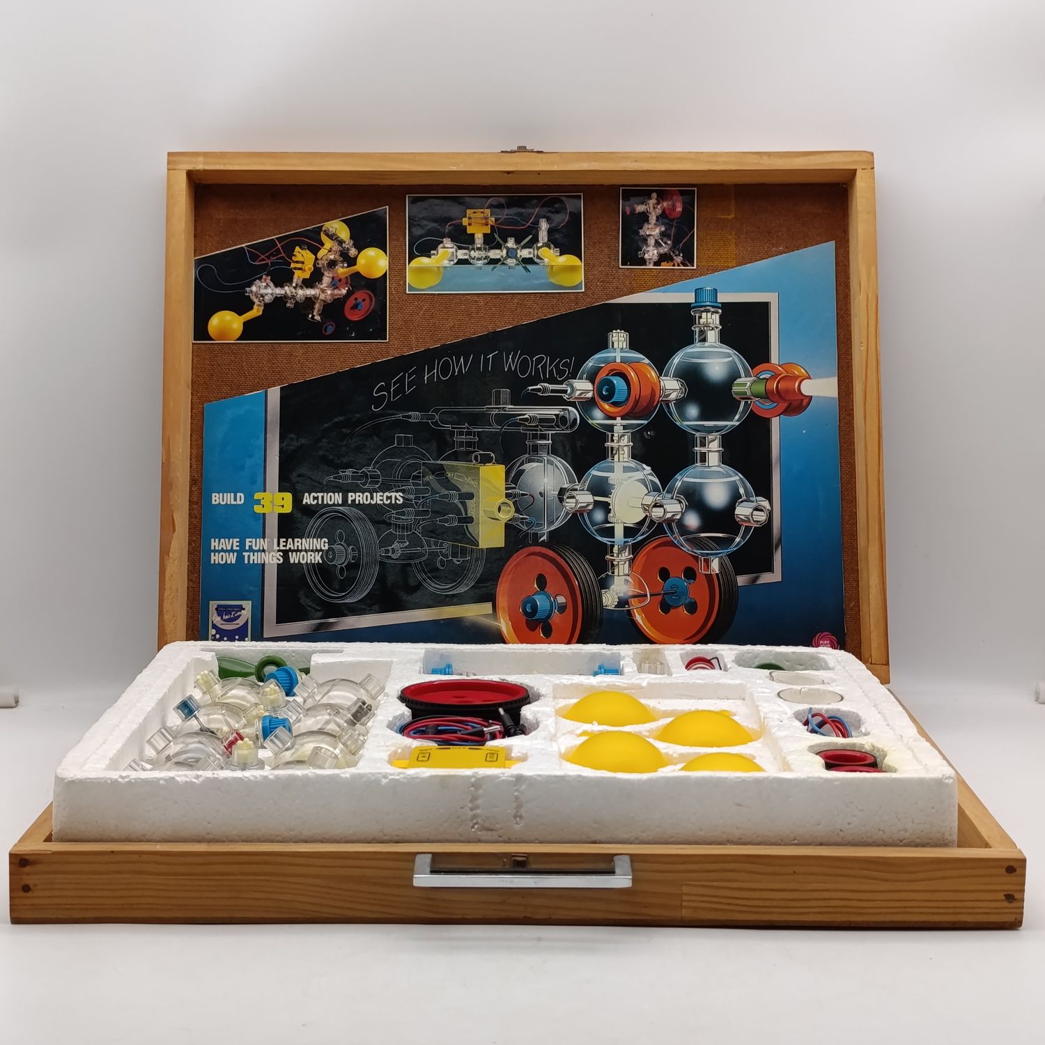 Vintage Capsela motorized science discovery toy set in wooden box