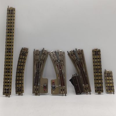 Lot of 73 Vintage Meccano Hornby Dublo 3-rail tracks