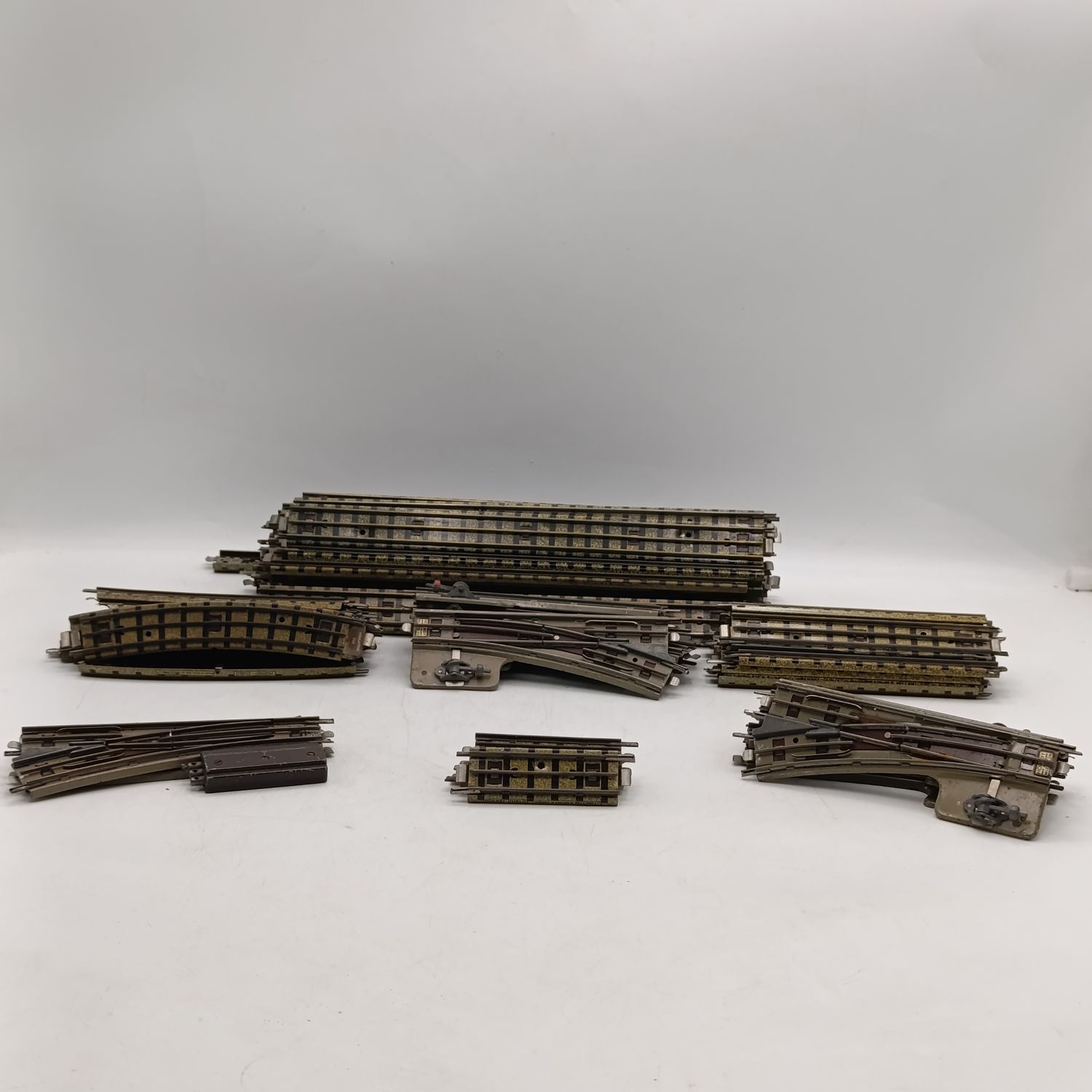 Lot of 73 Vintage Meccano Hornby Dublo 3-rail tracks