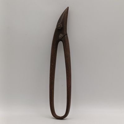 Vintage metal / tin cutting shears