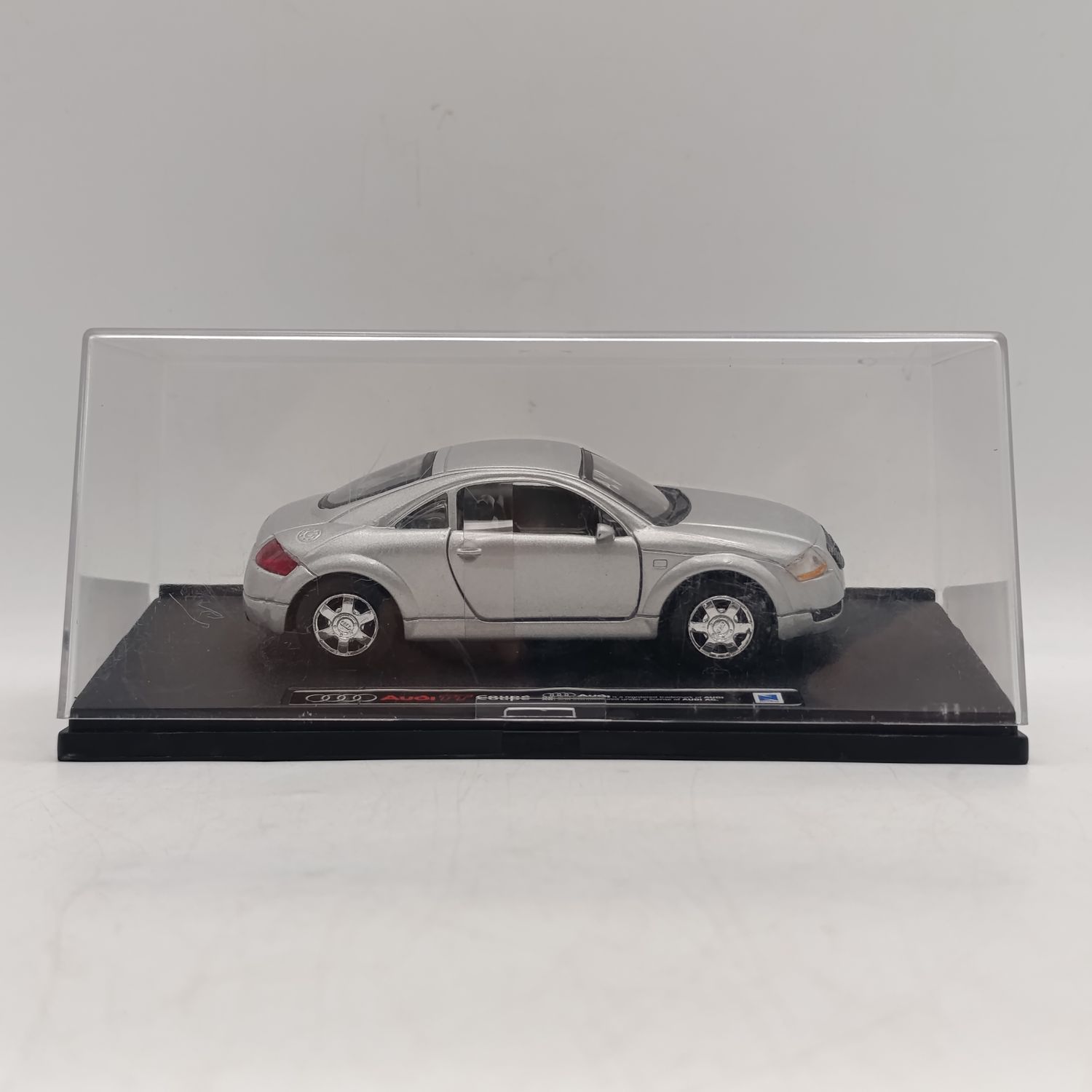 NewRay Audi Coupe die-cast model car in case - scale 1/32