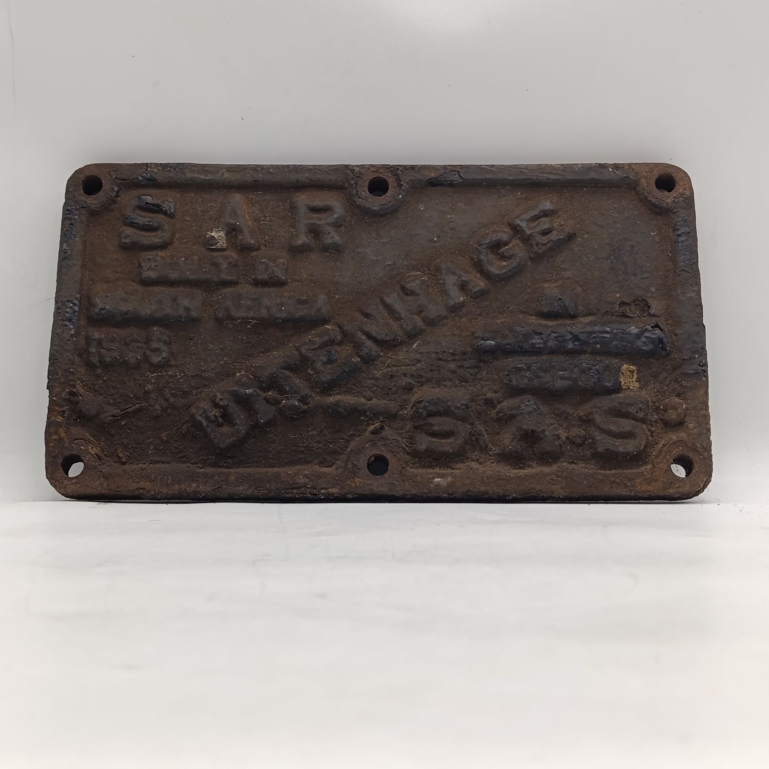 1935 SA Railways Uitenhage cast iron makes plate