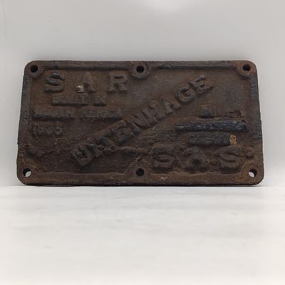 1935 SA Railways Uitenhage cast iron makes plate