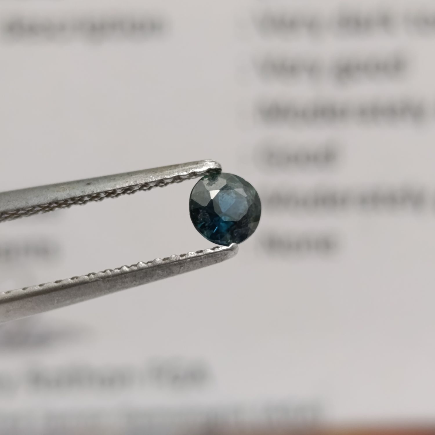 Round mixed Natural Sapphire of 0.266ct with GEMLAB Certificate